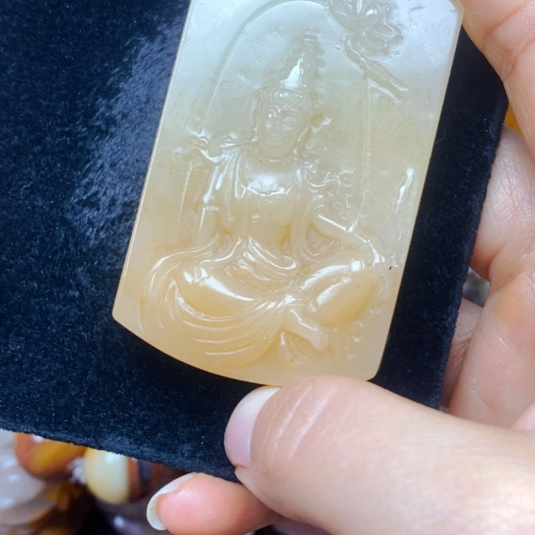 未镶嵌石英质玉（黄龙玉）吊坠(不含链)