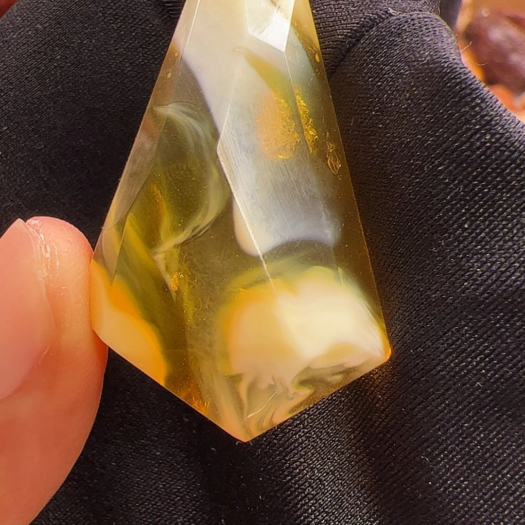 未镶嵌定制蜜蜡M****宝琥珀蜜蜡原石定制