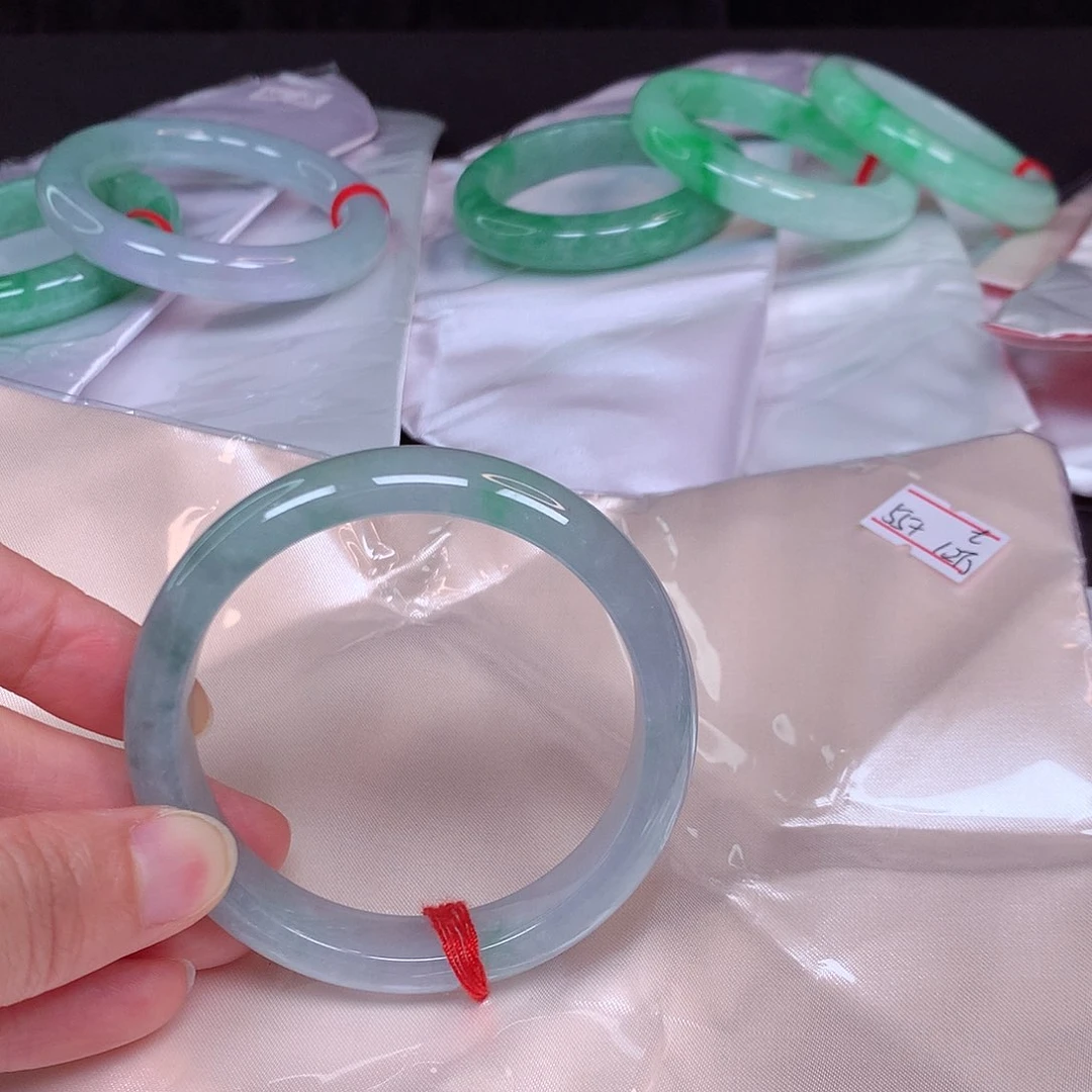 翡翠手镯未镶嵌翡翠手镯56