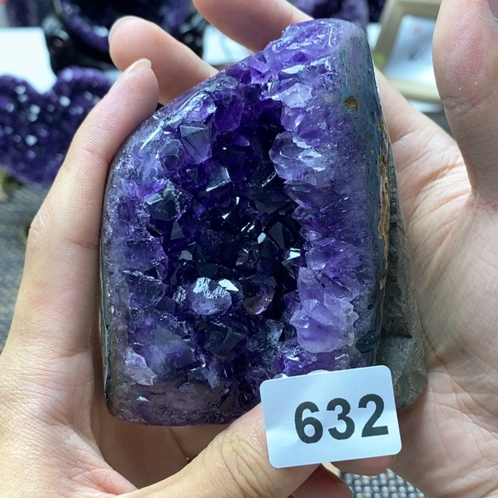 未镶嵌大型摆件（非配饰）水晶
