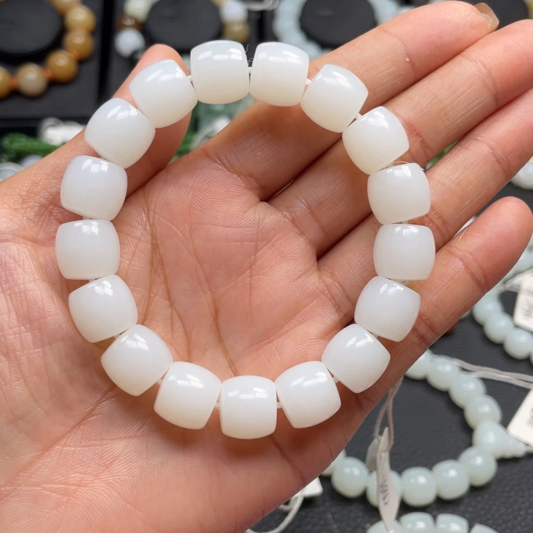 和田玉未镶嵌手链