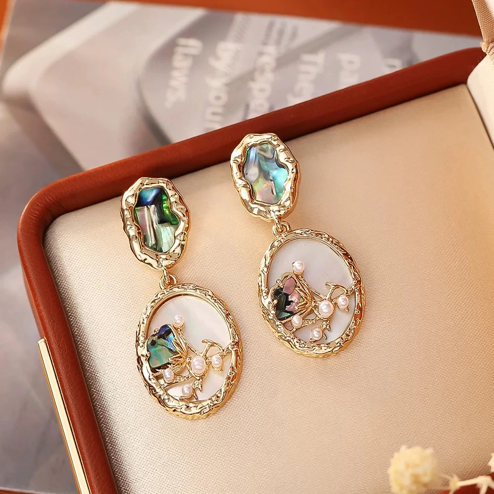 铜合金耳饰 中古风珍珠耳钉复古感时尚优雅气质耳坠网红潮耳饰女