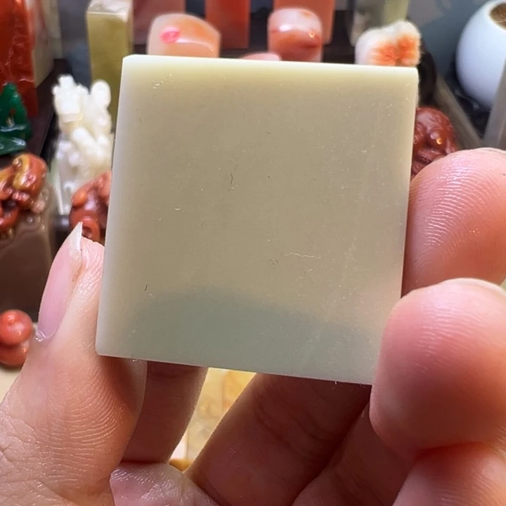 寿山石印石带石皮