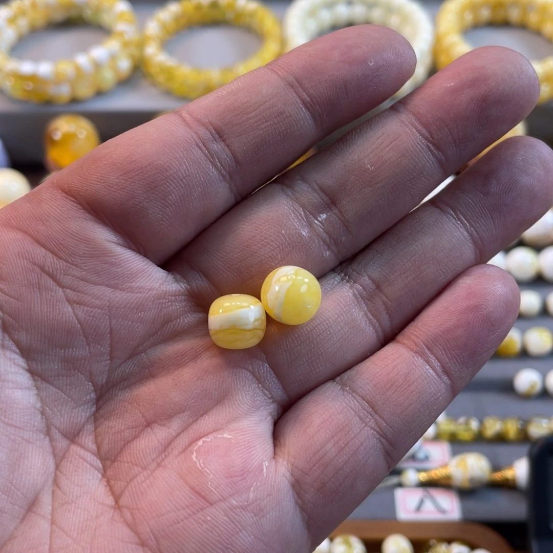 蜜蜡裸石未镶嵌白**生焦皮料瓷白一线