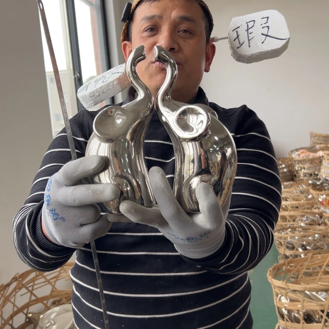 摆件96 号高中低温陶瓷瓶（部分微瑕）