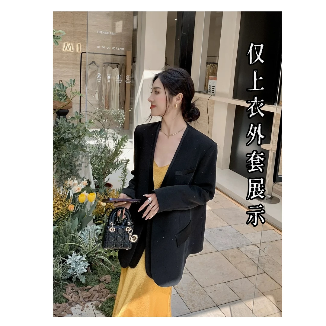 AO ZHEN欧货重工烫钻西装外套春秋新款假两件宽松大版西服