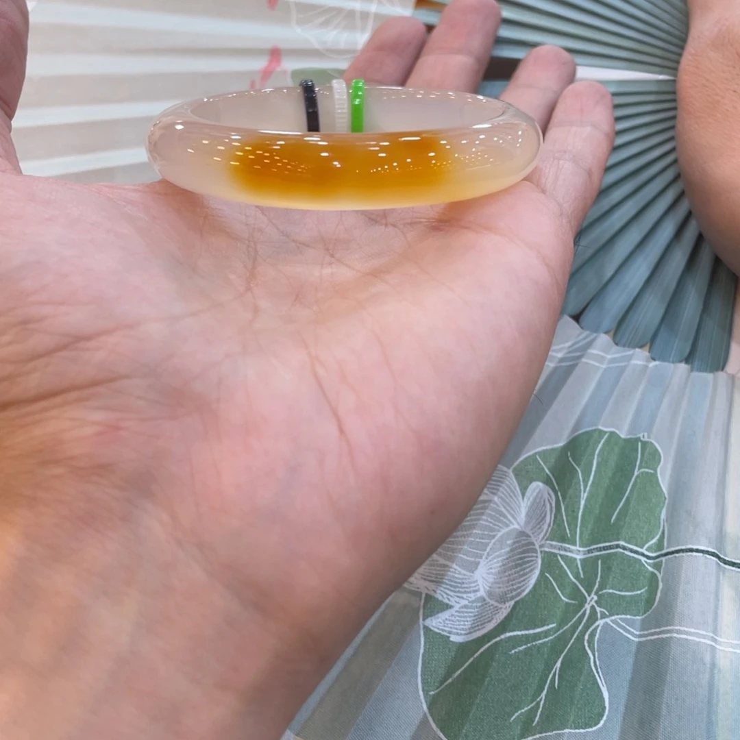 玛瑙/玉髓手镯未镶嵌别**姐