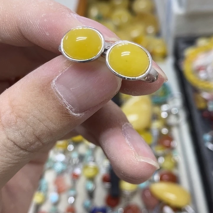 银S925镶嵌蜜蜡裸石耳扣