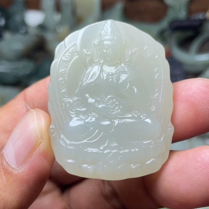 和田玉未镶嵌颈饰