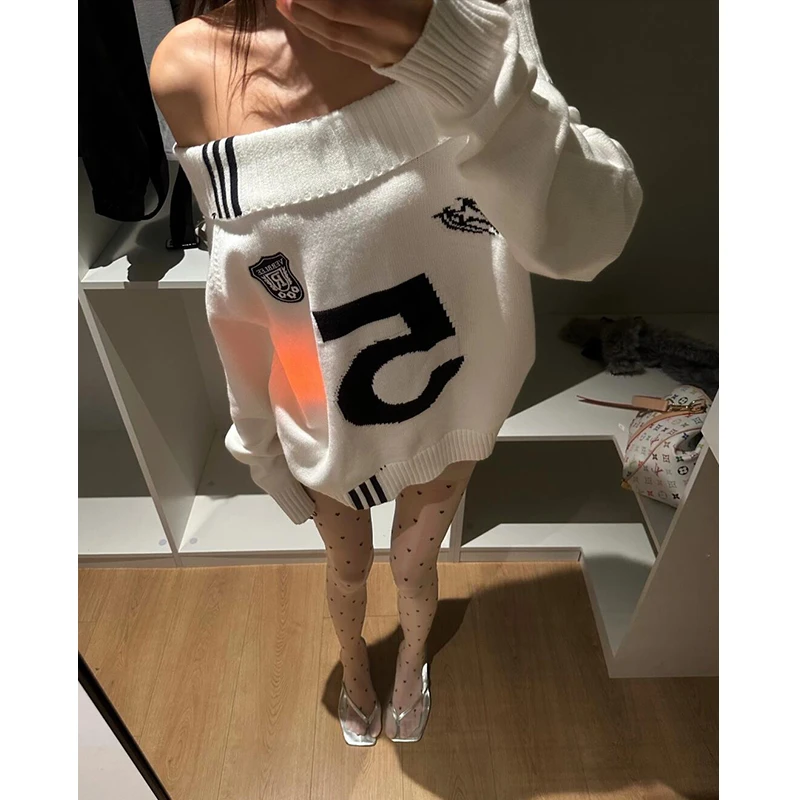 TwoMillion/辣妹小众字母提花可斜肩针织衫宽松露肩一字领毛衣女