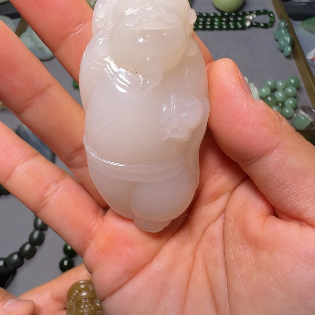 未镶嵌戒指和田玉