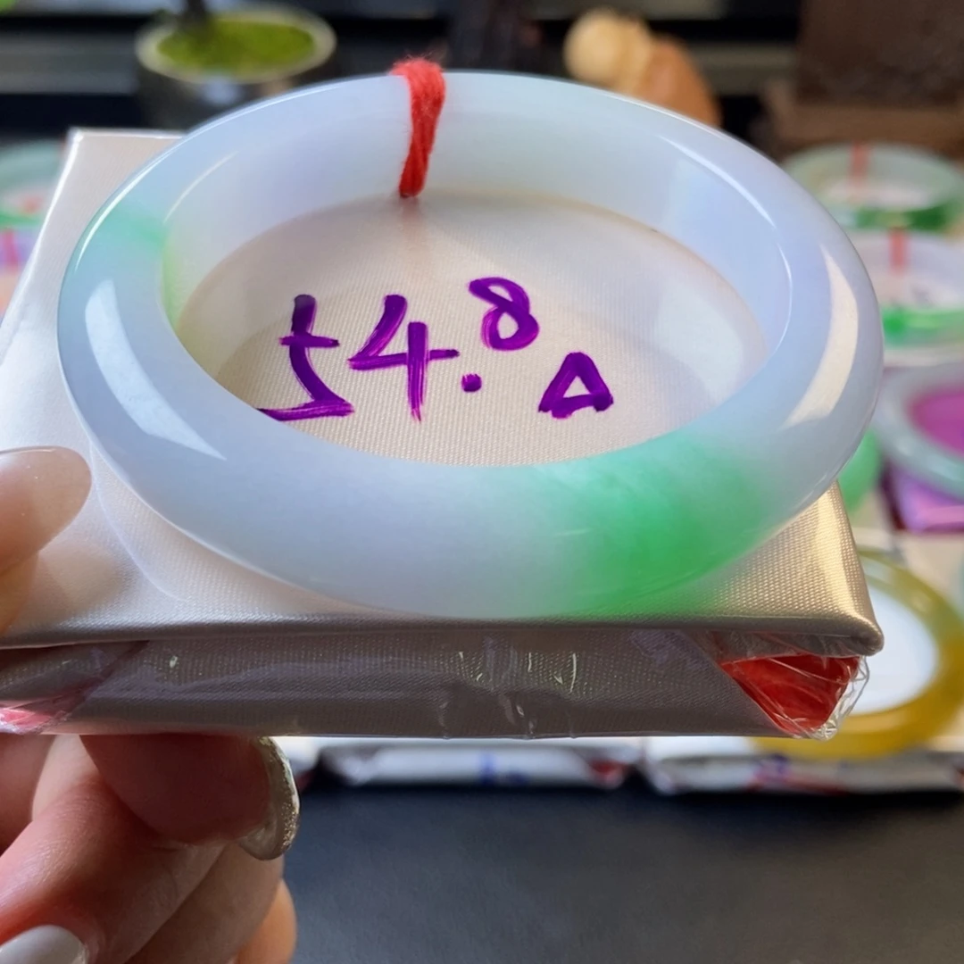 翡翠未镶嵌手镯26胶润飘翠