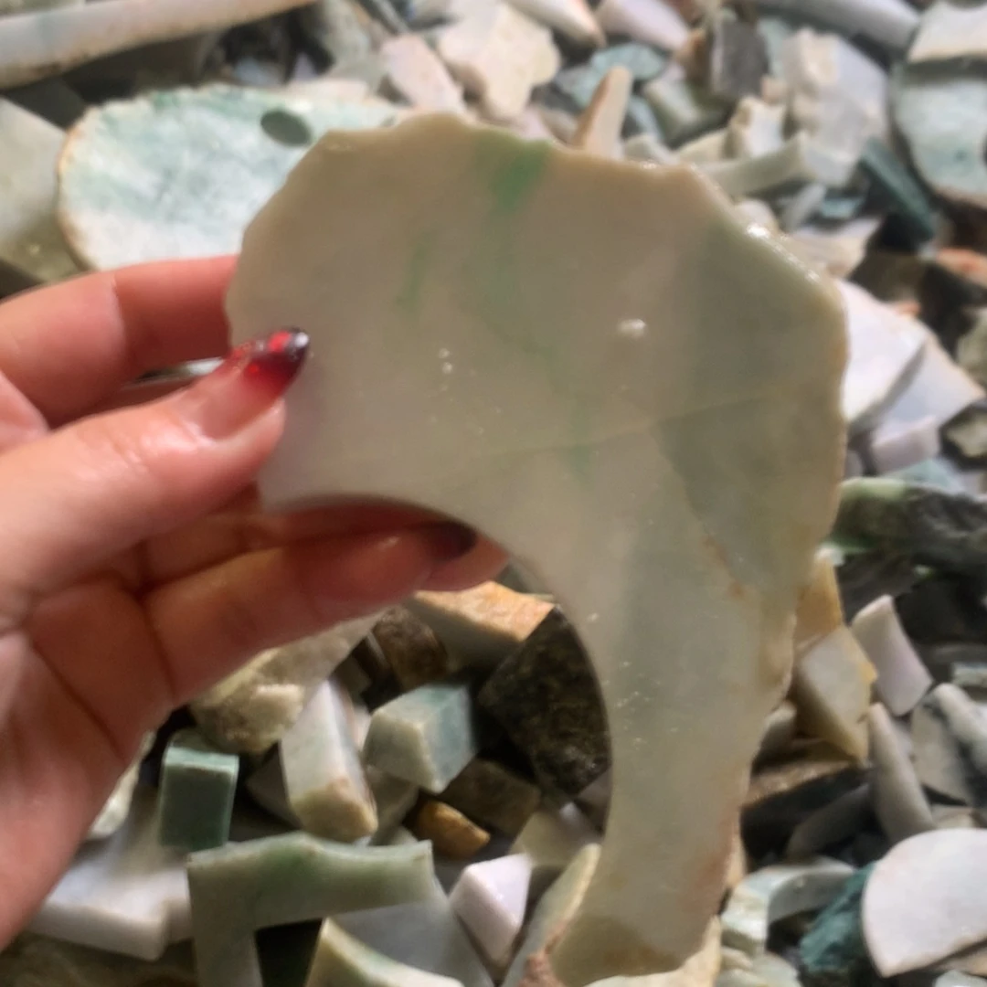 翡翠颈饰未镶嵌缅甸翡翠