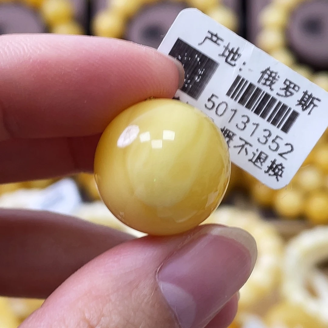 裸石琥珀未镶嵌18mm浓蜡金白溶洞 瑕
