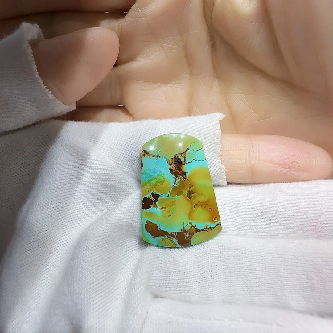 绿松石未镶嵌原矿绿松石