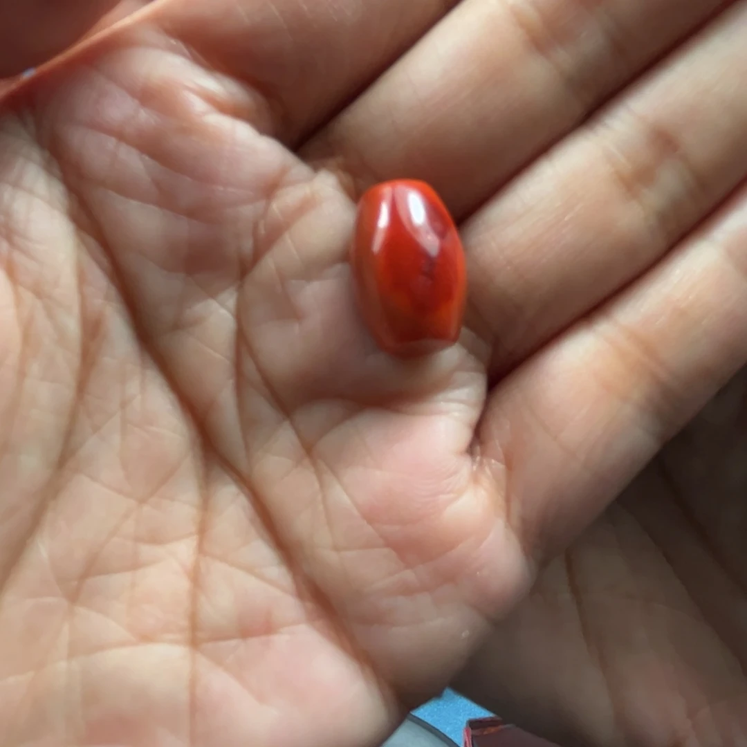 颈饰未镶嵌南红玛瑙
