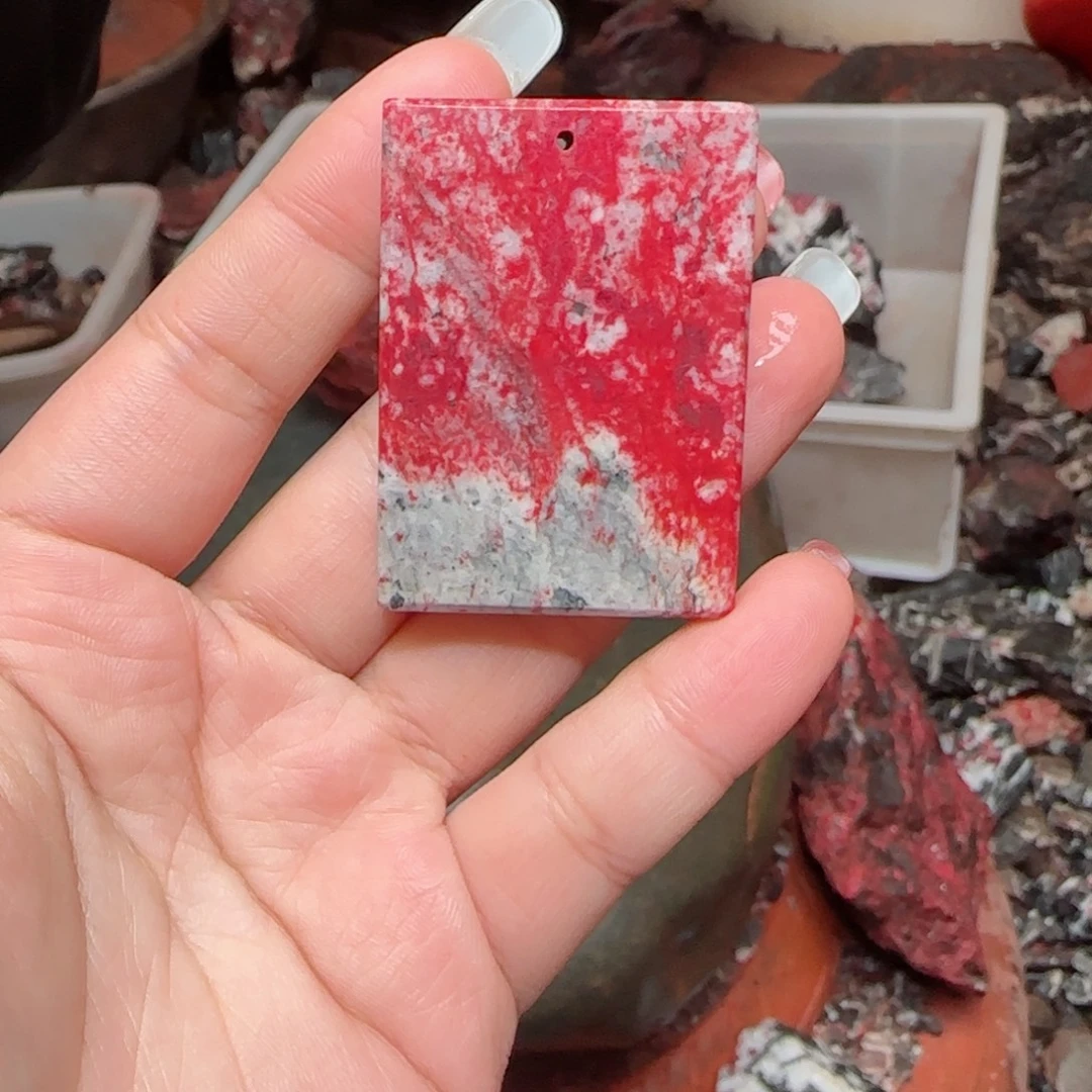 天然辰砂原石吊坠3