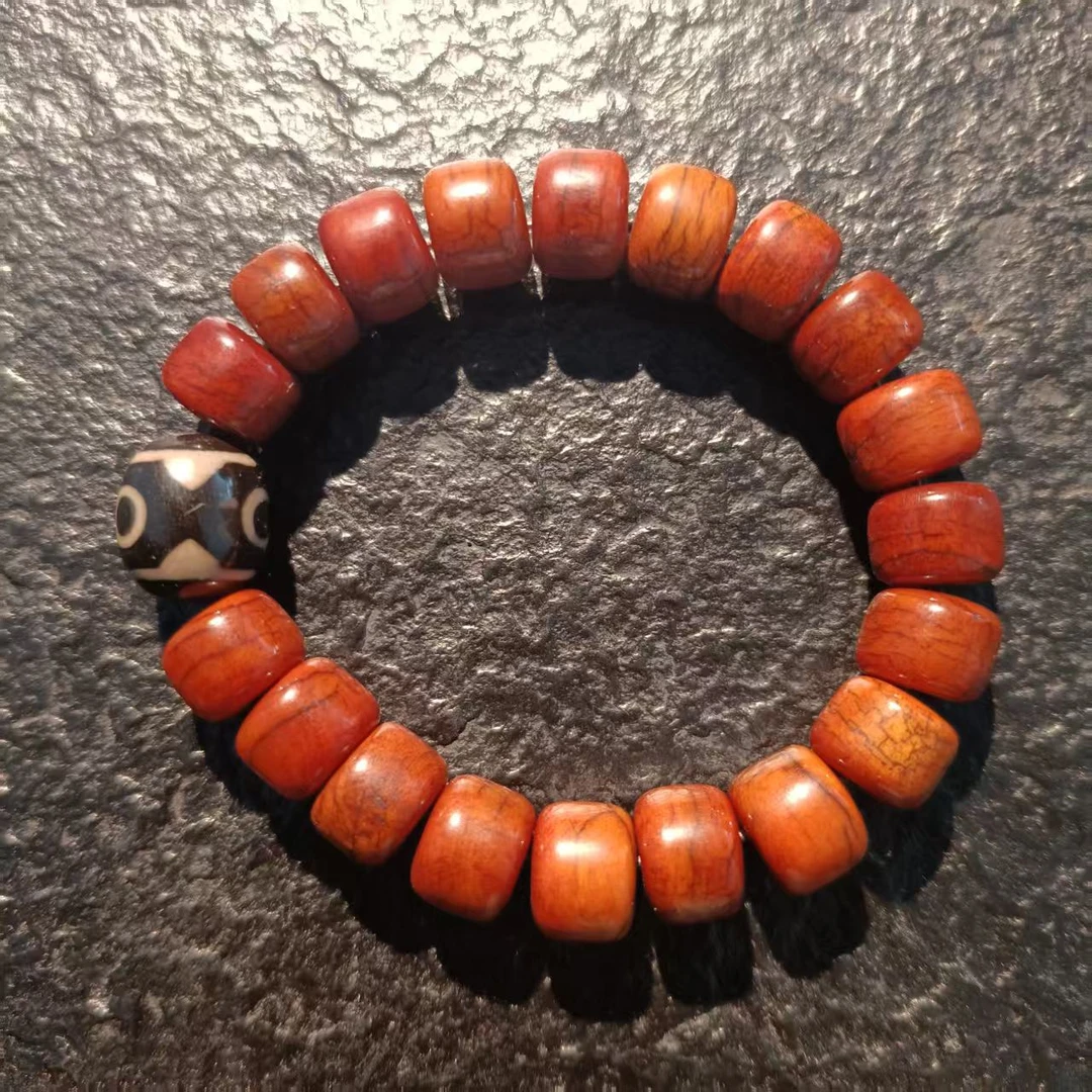 卡12+-桶三眼款伊荣阁-精品老料牦牛骨手串配饰玛瑙五哥探宝