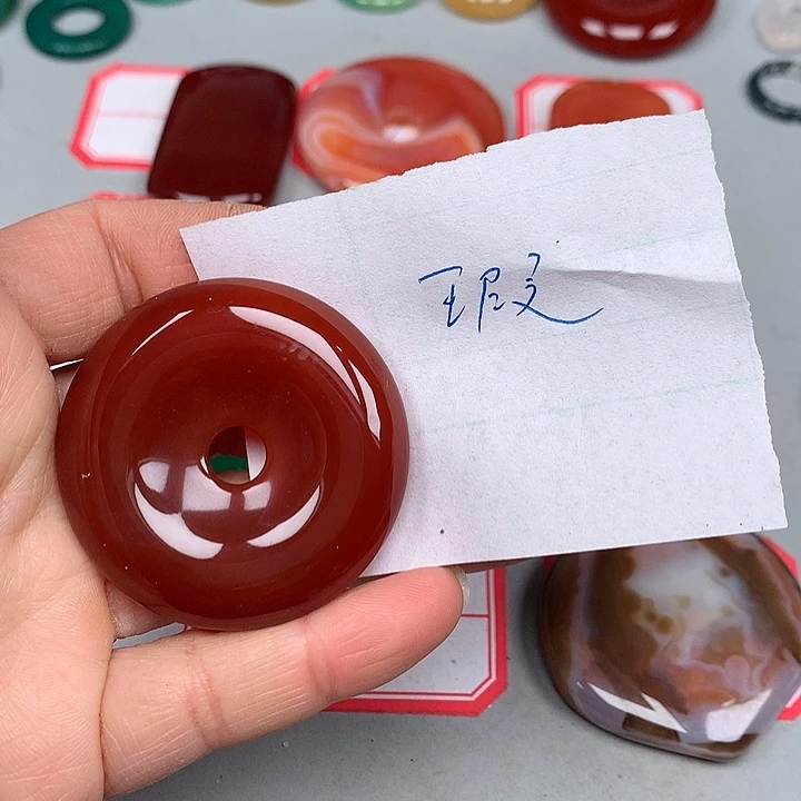 三***缘玛瑙/玉髓未镶嵌颈饰