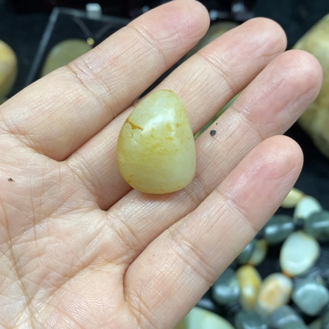 未镶嵌和田玉（糖玉）挂件贤*