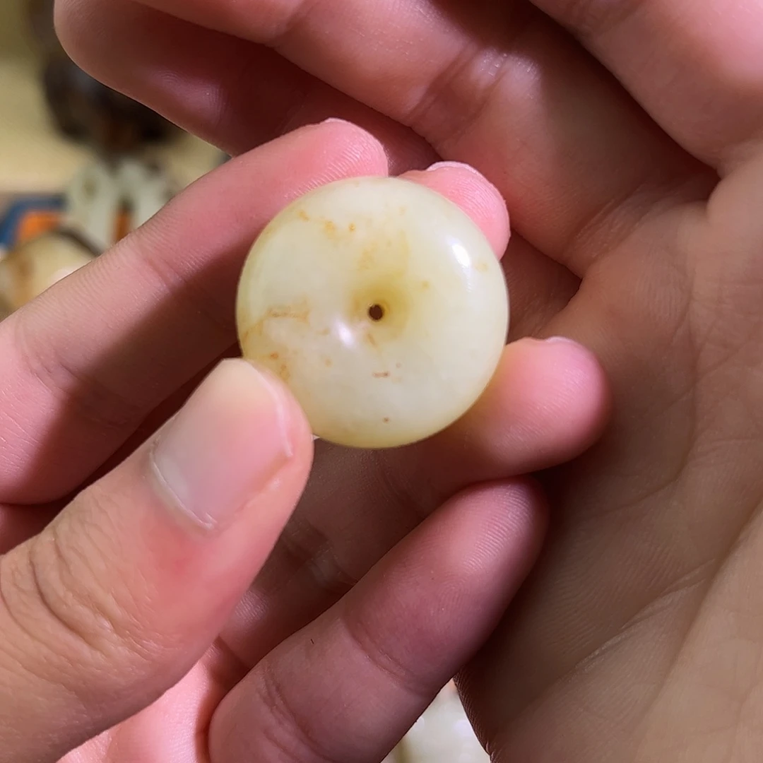 和田玉颈饰未镶嵌大*孩