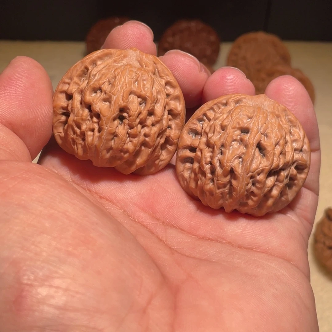 薄***骨桃核吊坠盘山佛肚