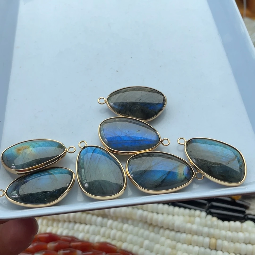 玛瑙/玉髓合金珠宝半成品一个装双面强光灰月光吊坠20*35mm