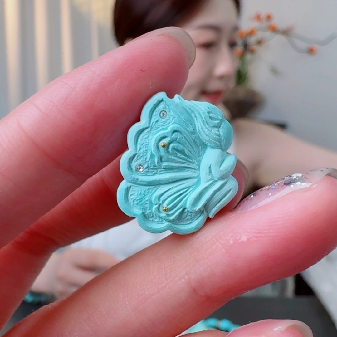 未镶嵌绿松石珠宝奇石