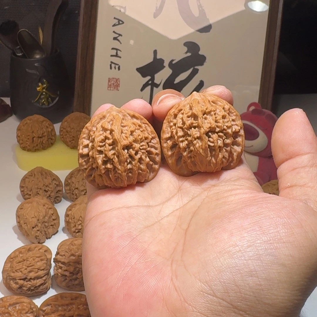 笨***名吊坠文玩核桃40尺寸老树盘龙纹