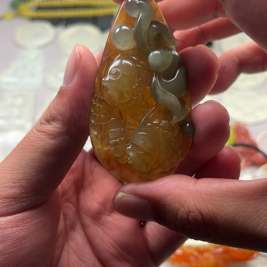 未镶嵌蛇纹石玉颈饰