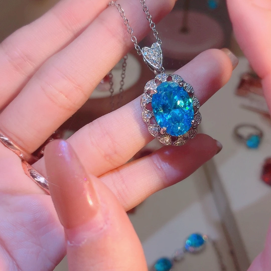 合成立方氧化锆合金蓝吊坠