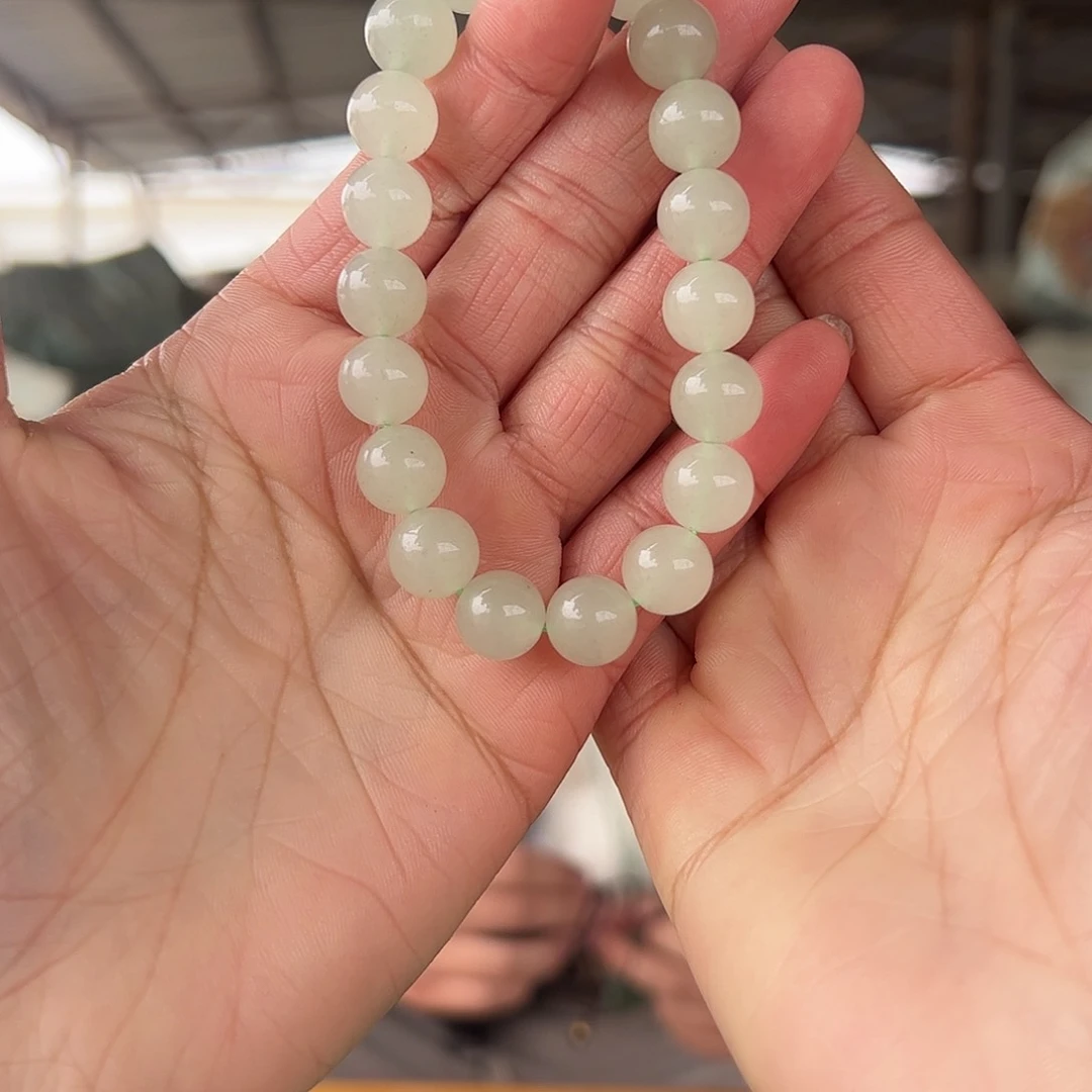 绿东陵冰晴水卡10手串