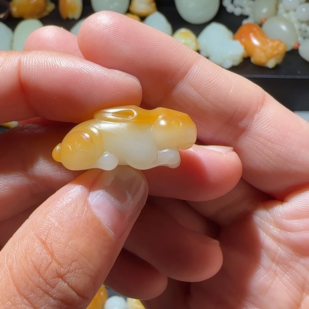 和田玉未镶嵌颈饰我***湖