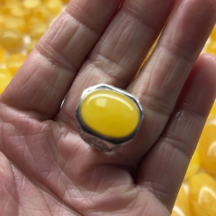 琥珀（矿物珀）未镶嵌裸石