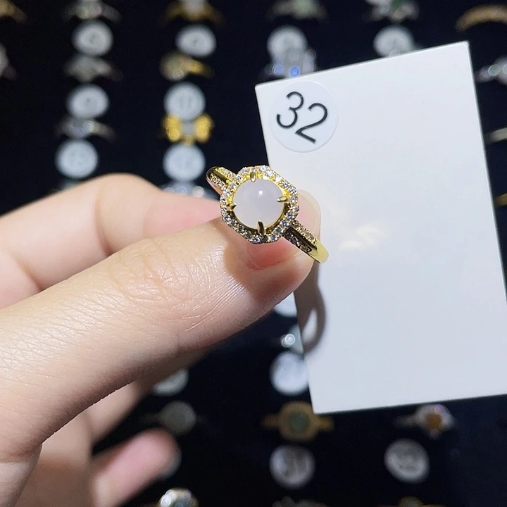 翡翠未镶嵌戒指戒指