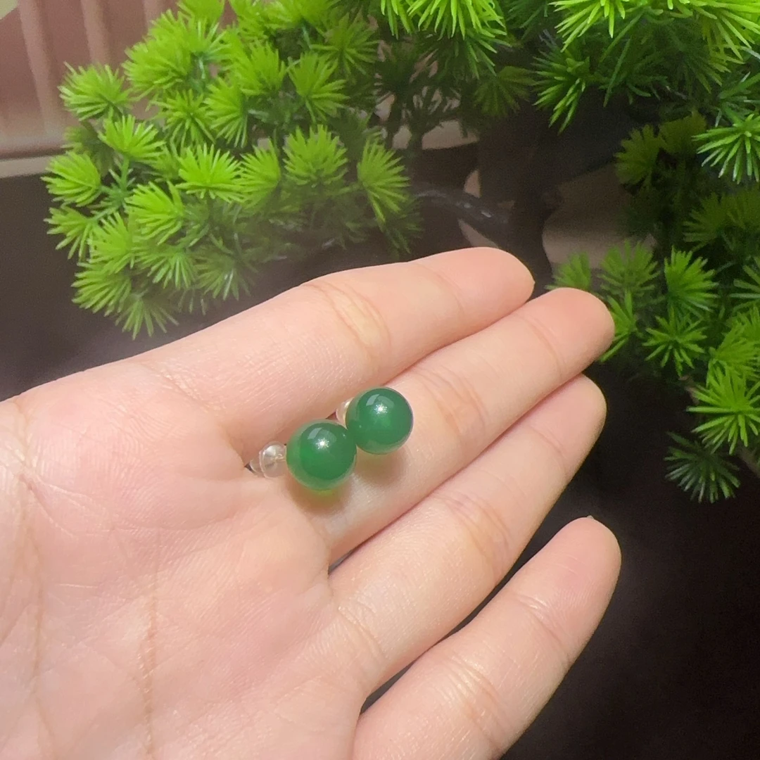 天然玉髓绿耳钉耳饰女