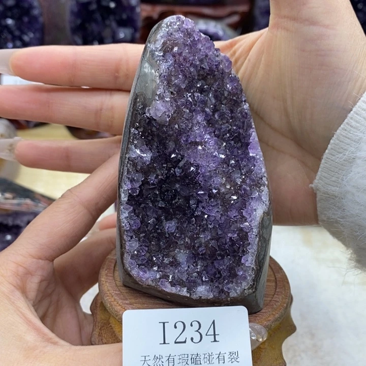 水晶大型摆件（非配饰）未镶嵌