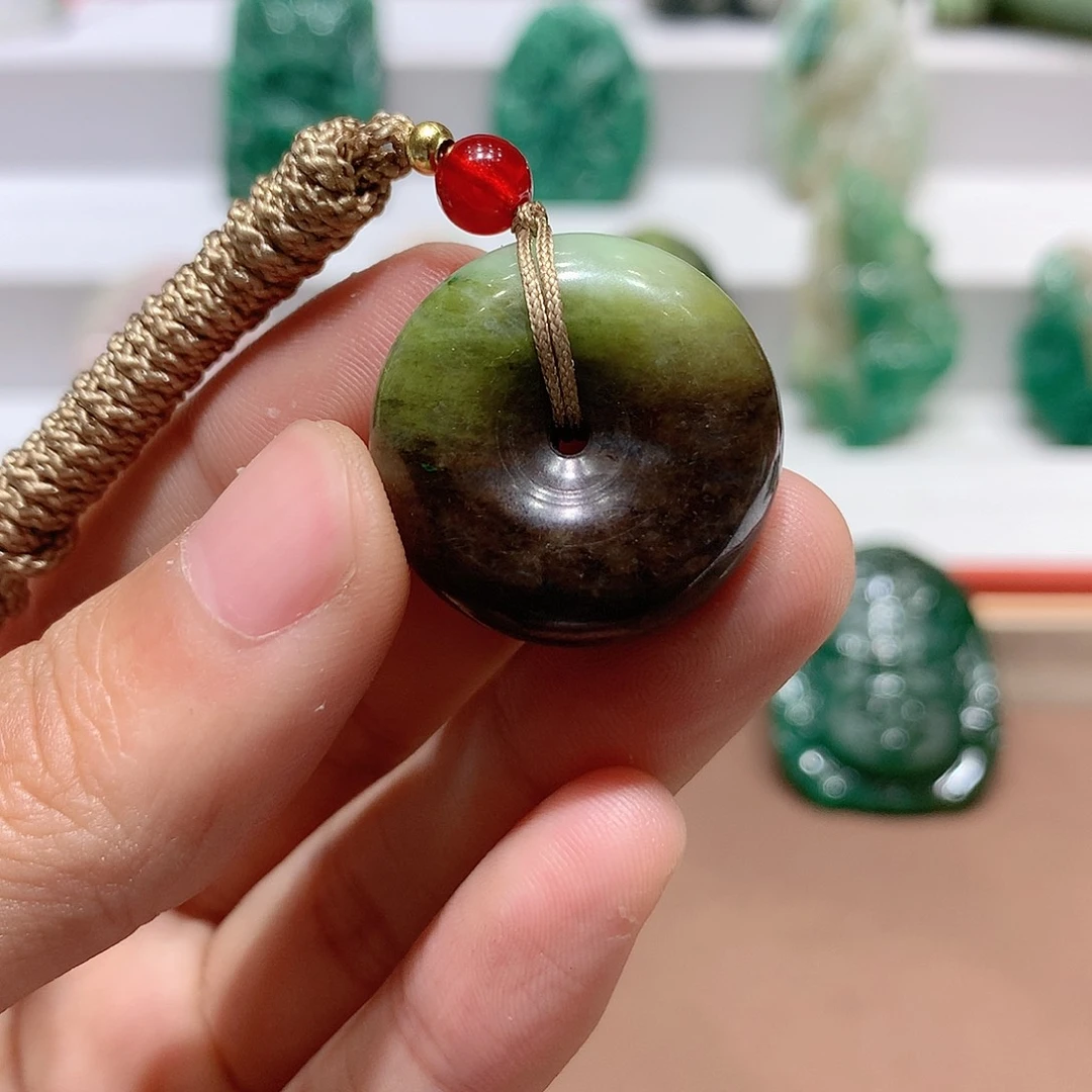 独山玉挂件未镶嵌