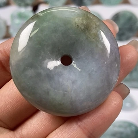 翡翠颈饰未镶嵌平安扣福利