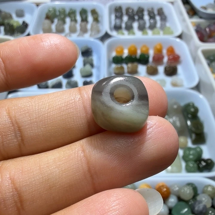 未镶嵌和田玉珠宝半成品
