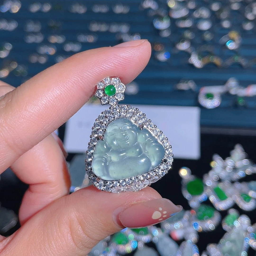 吊坠(不含链)未镶嵌翡翠