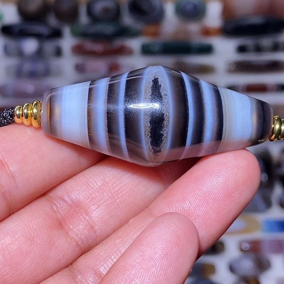 玛瑙未镶嵌吊坠……