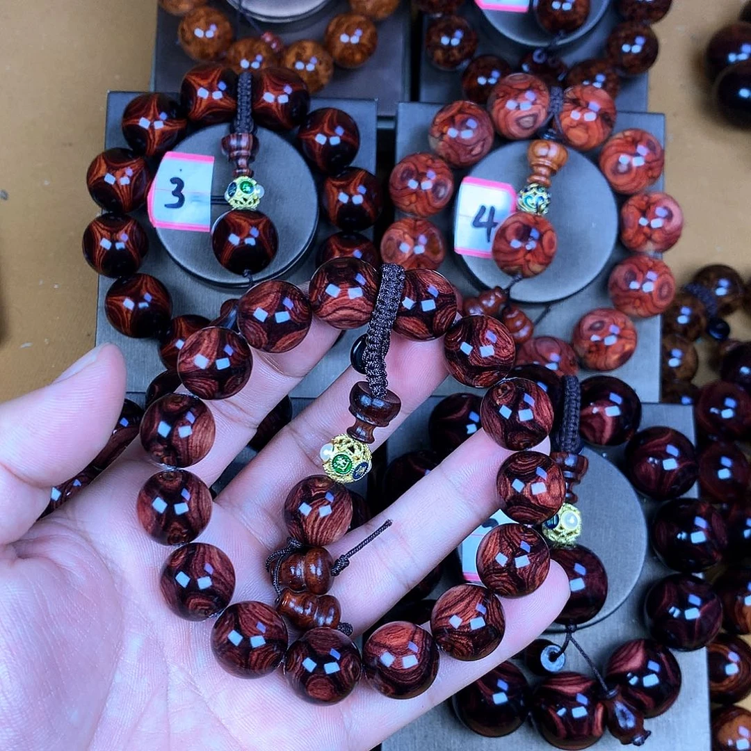 冯***宇黄花梨/降香黄檀1.5，