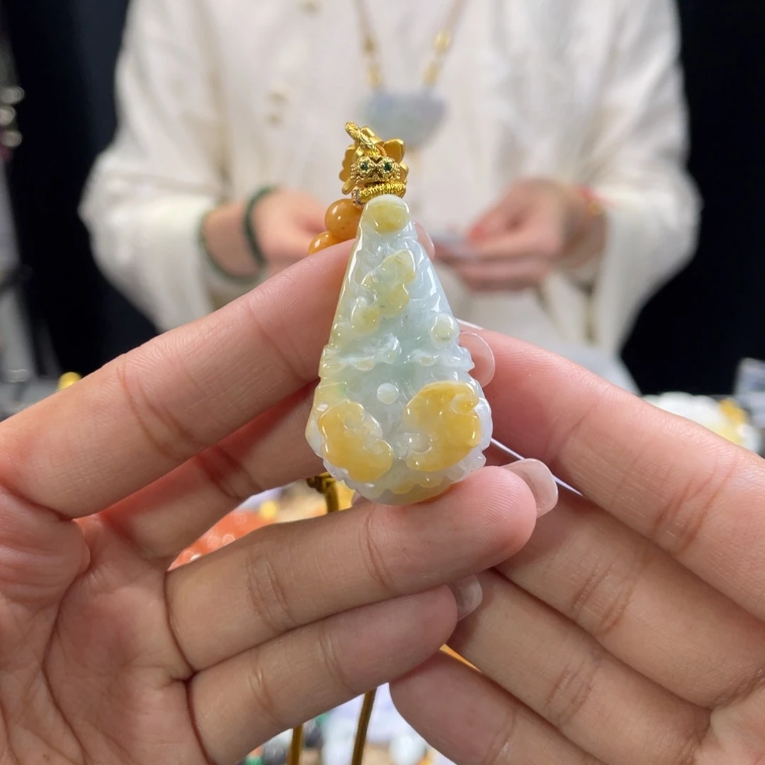 翡翠颈饰未镶嵌代编织