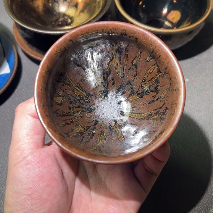 茶盏好想和她谈一下心