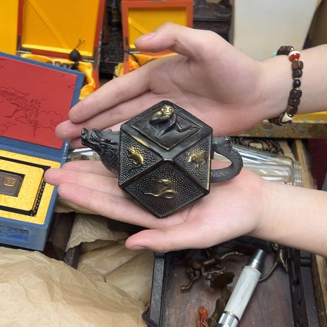 大叶紫檀（黑酸枝木类）