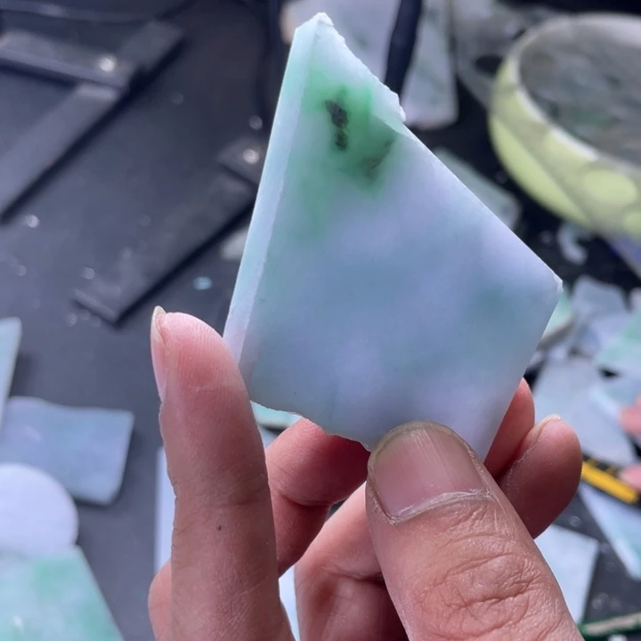 定制翡翠未镶嵌翡翠