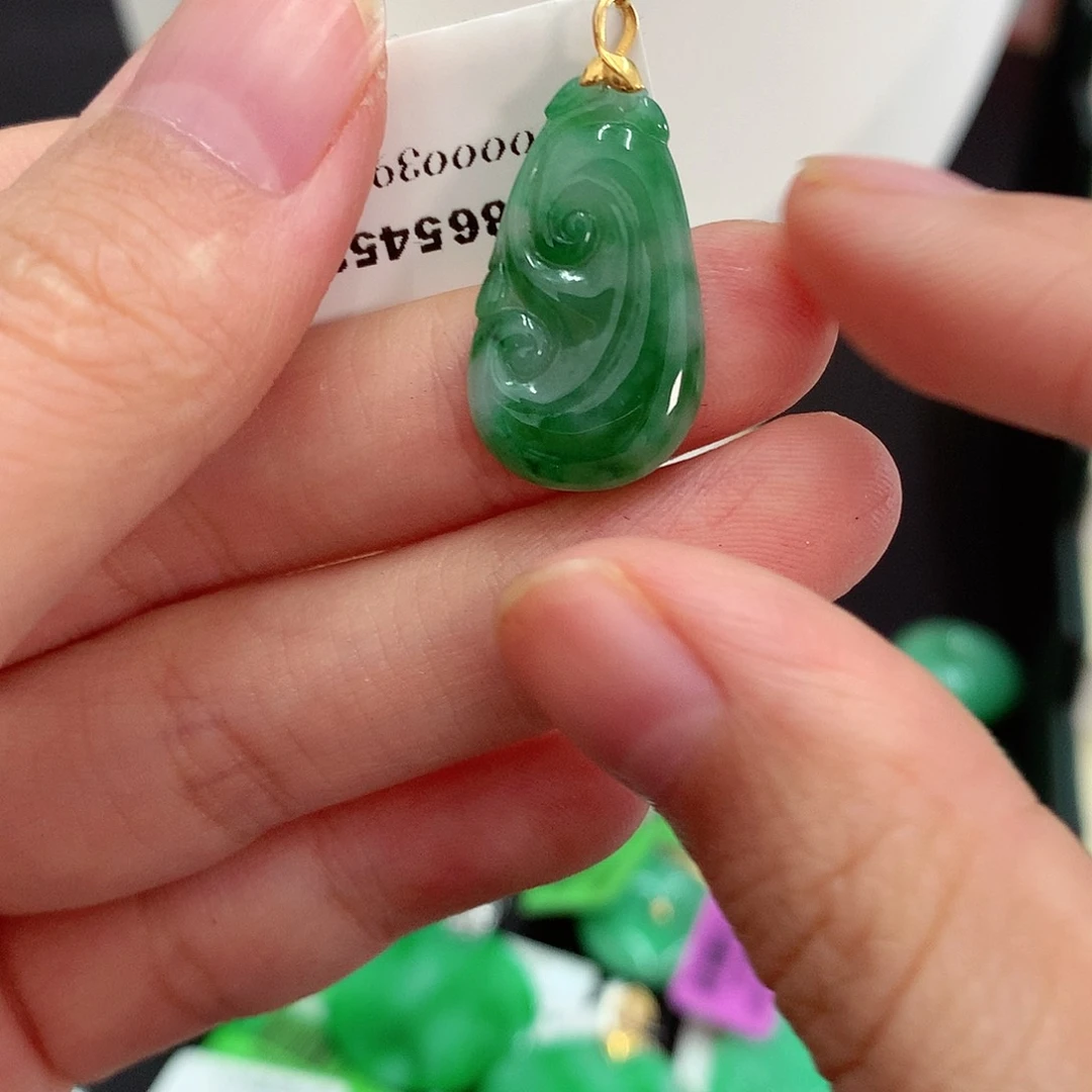 翡翠18K金镶嵌吊坠(不含链)