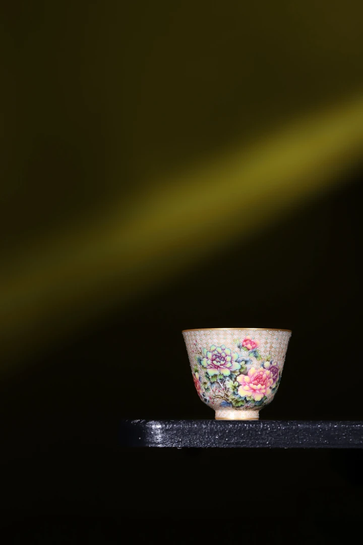 询价 景德镇宝蕴阁 手绘粉彩珐琅彩瓷器 月季铃铛杯