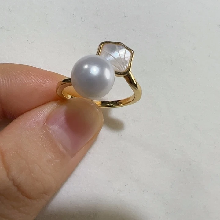 淡水珍珠合金颈饰